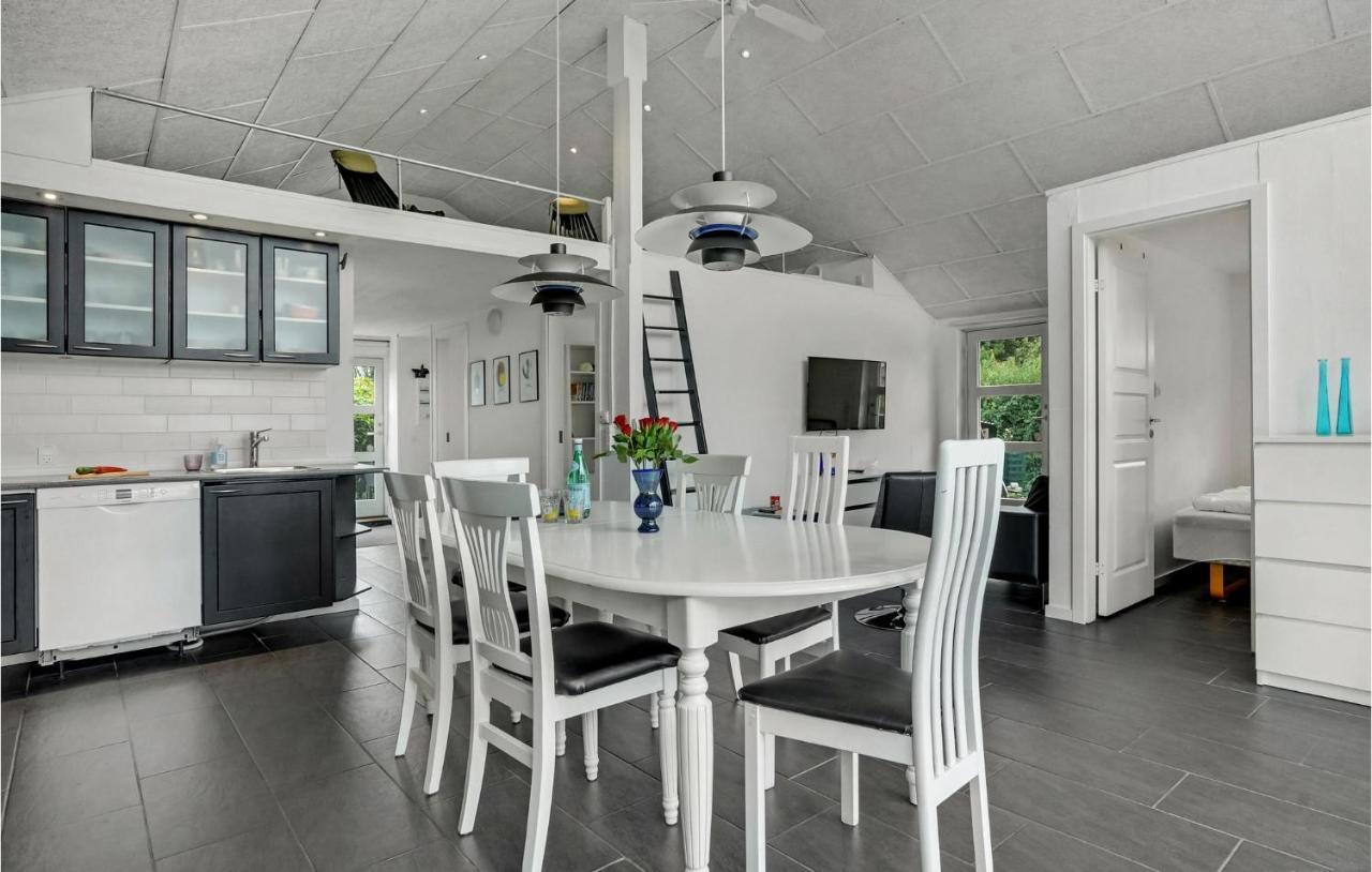 Beautiful Home In Borkop With Kitchen Dış mekan fotoğraf